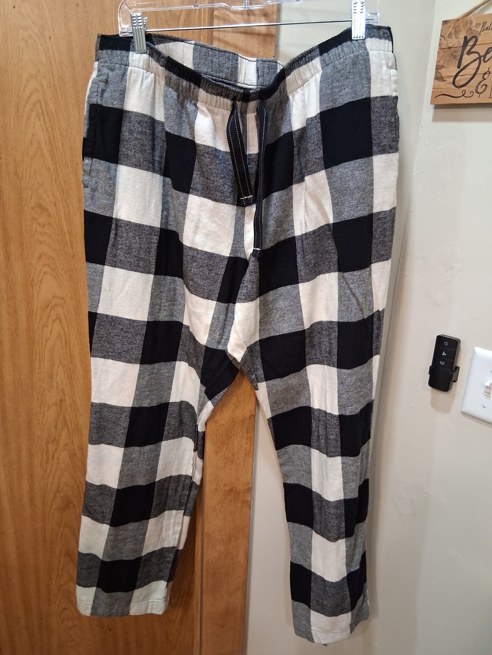 Old Navy Black and White Buffalo Check Pajama Pants
